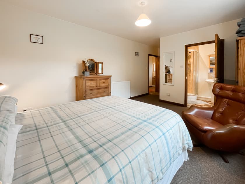 Double bedroom | Cairnsmore Cottage - Barrhill Farm Holidays, Newton Stewart