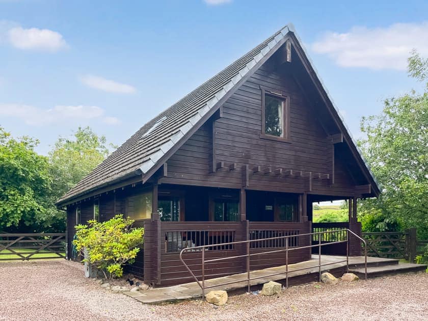 Cabin style holiday home in beautiful surrounsings | Criffel Lodge, Park of Tongland, Kirkcudbright