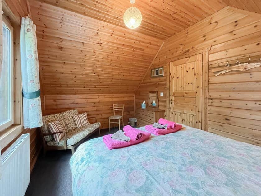 Warm and welcoming double bedroom | Criffel Lodge, Tongland, Kirkcudbright