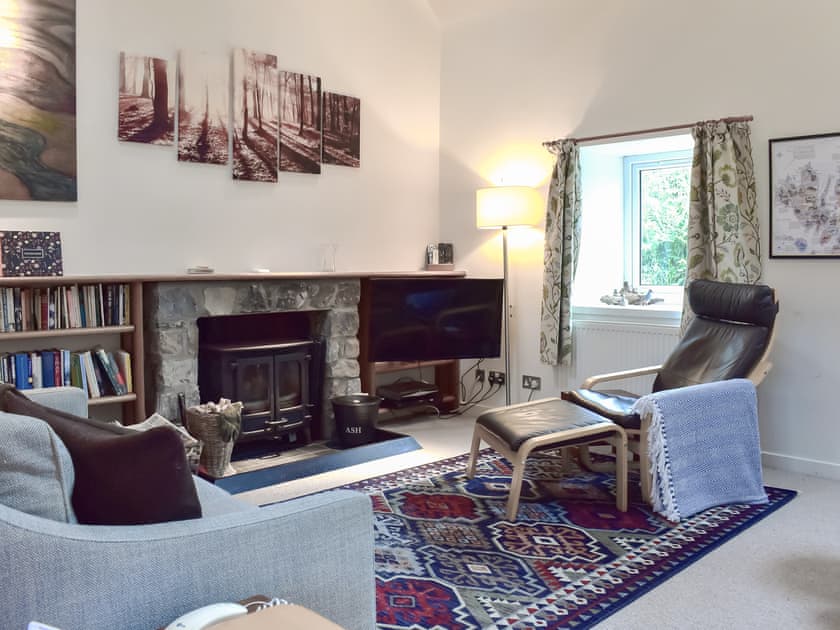 Living area | Half Of 2, Torrin