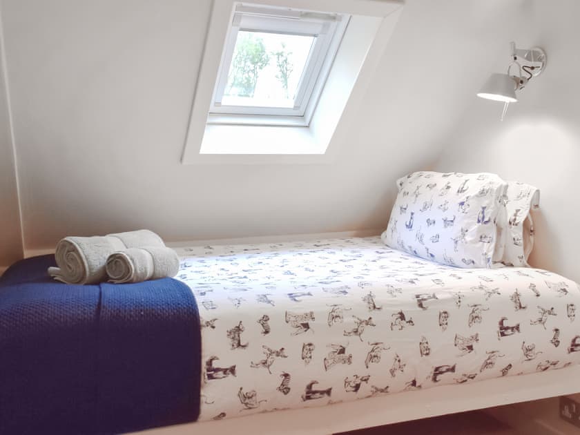 Twin bedroom | Half Of 2, Torrin