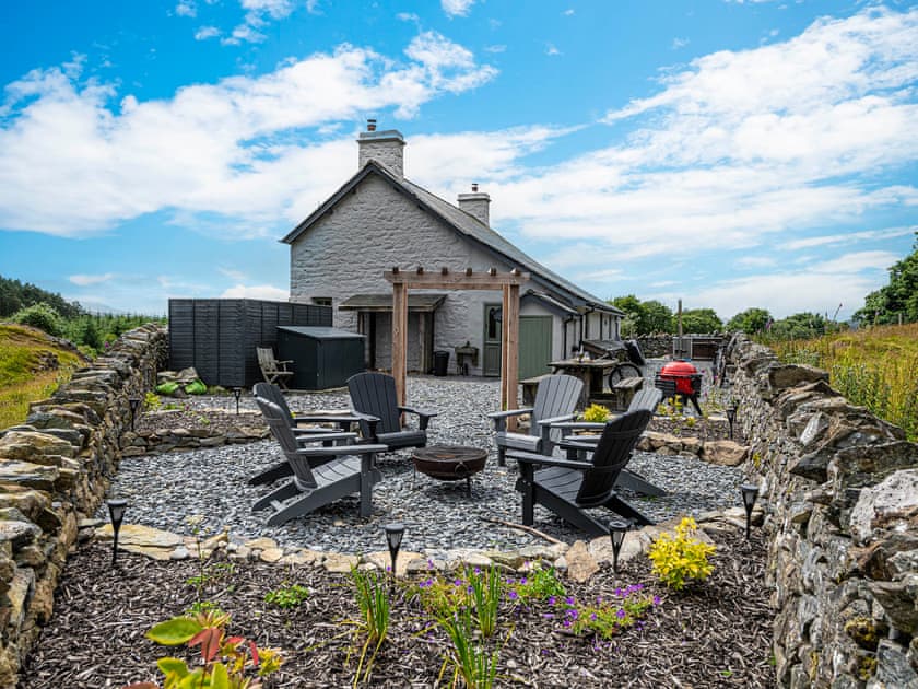 Outdoor area | Coed Mawr, Betws-y-Coed