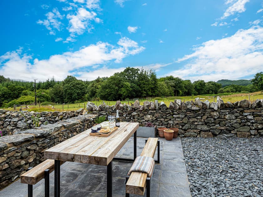 Outside dining with a view  | Coed Mawr, Betws-y-Coed