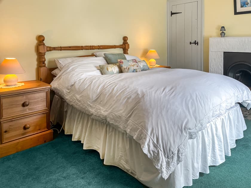 Double bedroom | Rohan Cottage, Rosedale East, near Pickering