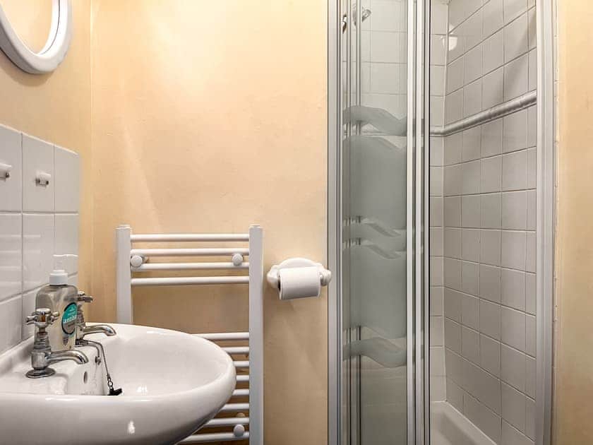 Bathroom | Rohan Cottage, Rosedale East, near Pickering