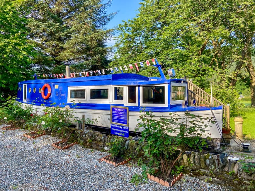 Exterior | The Prince - Hobgoblin Holiday Apartments, Glendaruel