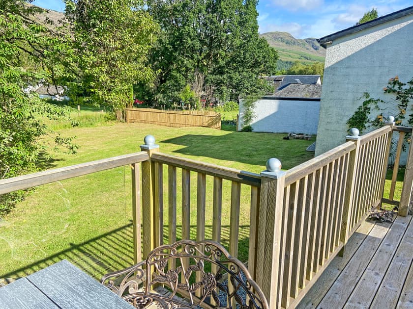 Sitting-out-area | The Prince - Hobgoblin Holiday Apartments, Glendaruel