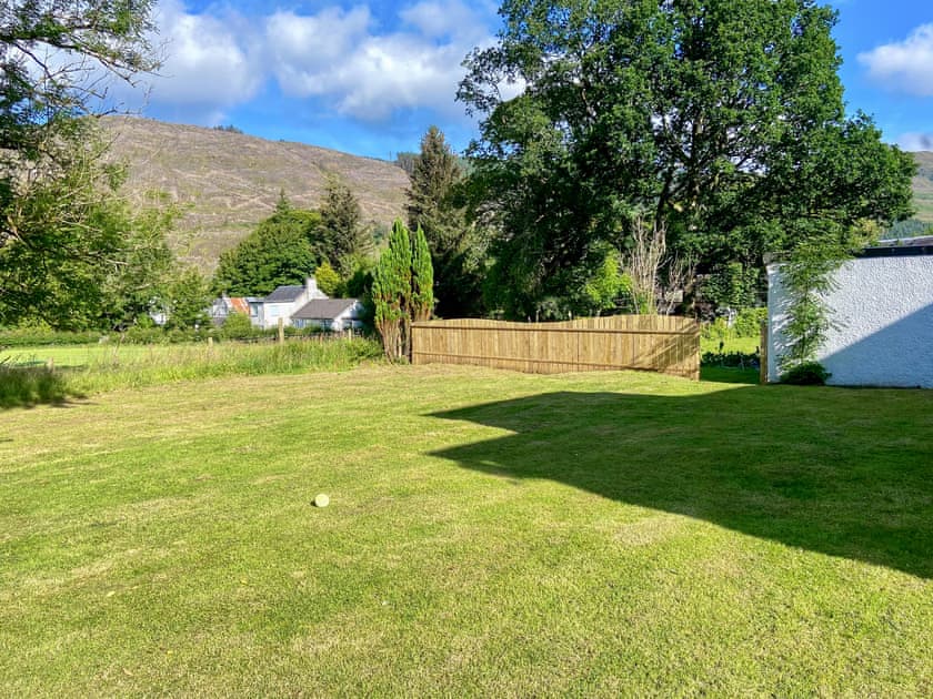 Garden | Hobgoblin Apartment - Hobgoblin Holiday Apartments, Glendaruel