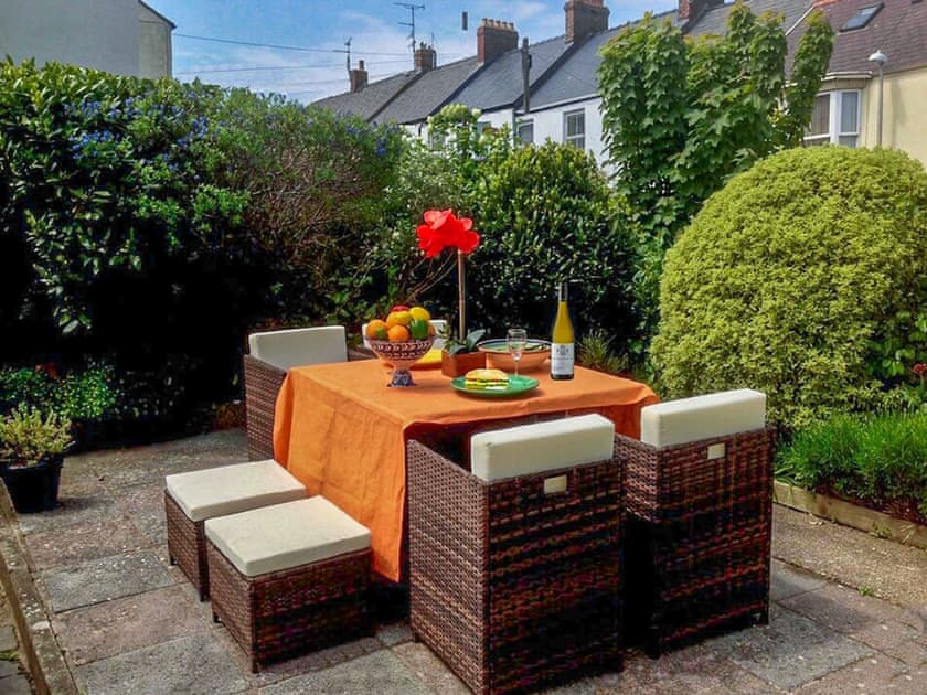 Outdoor eating area | Culver Park Cottage, Tenby, near Pembrokeshire