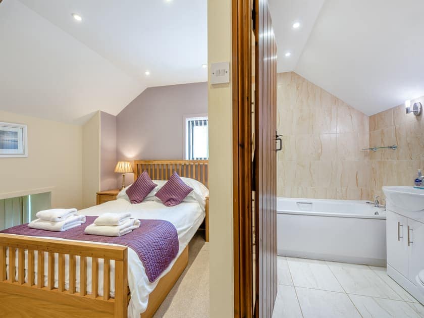Double bedroom | Rhandir Barn - Cennen Cottages at Rhandir Farm, Trapp, near Llandeilo