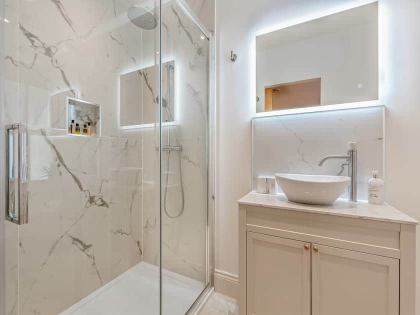 Bathroom | Courtyard Cottage, Reeth, near Richmond