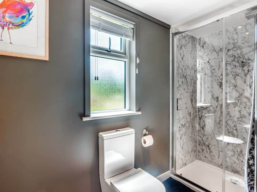 Bathroom | Cranborne Chase Stargazer - Whitey Top Lodges, Pentridge