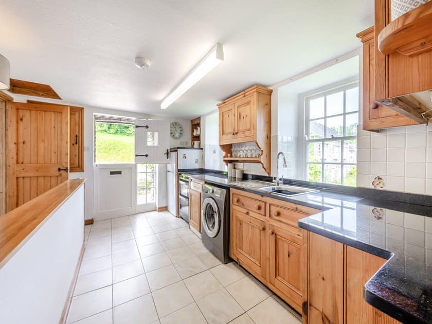 Garden annexe kitchen | Great Horner, Halwell, near Totnes