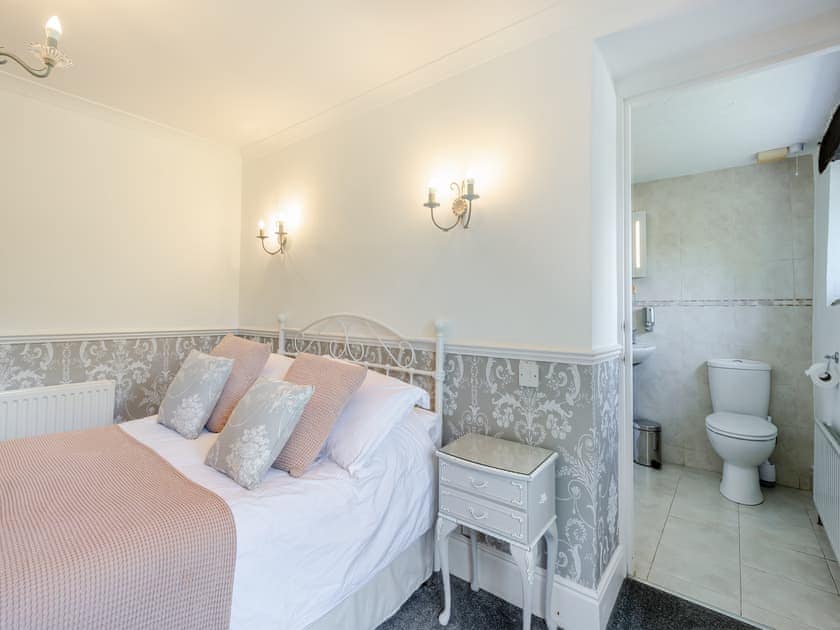 Main house double bedroom | Great Horner, Halwell, near Totnes