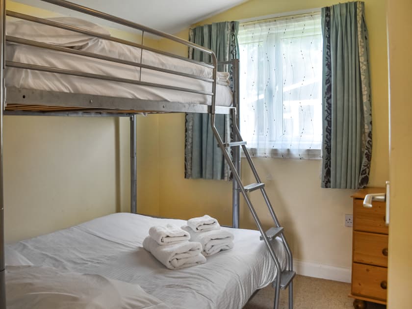 Triple bedroom | Cat’s Cove - Bay Adventures, St Merryn, near Padstow