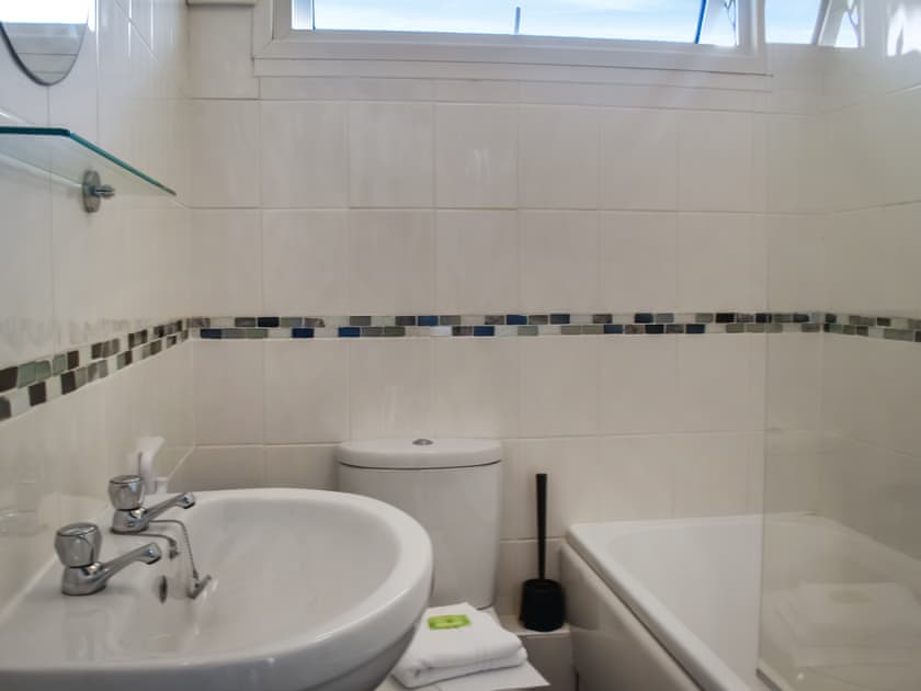 Bathroom | Old Town Cove - Bay Adventures, St Merryn, near Padstow