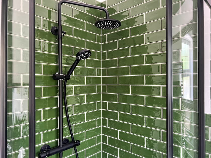 Bathroom | Mushroom Cottage, Tylorstown