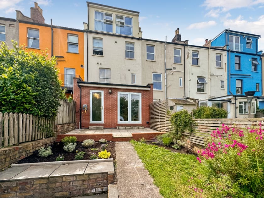 Exterior | TreeTops Apartment, Bristol
