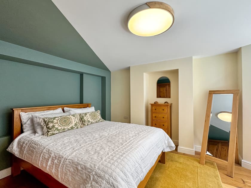 King Size Bedroom  | TreeTops Apartment, Bristol