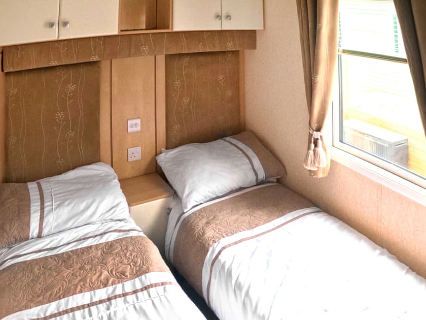 Twin bedroom | Fellview Lodge - Forest Views, Moota, Near Cockermouth & North Lakes