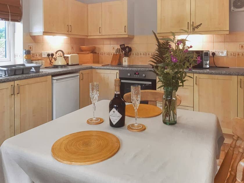 Kitchen/diner | The Old Dairy, Mount Hawke