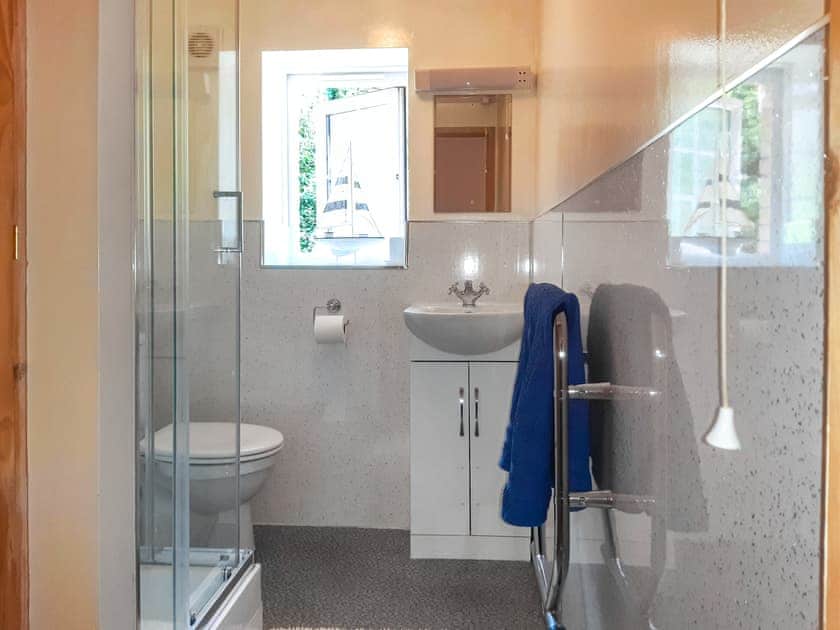 Bathroom | The Old Dairy, Mount Hawke