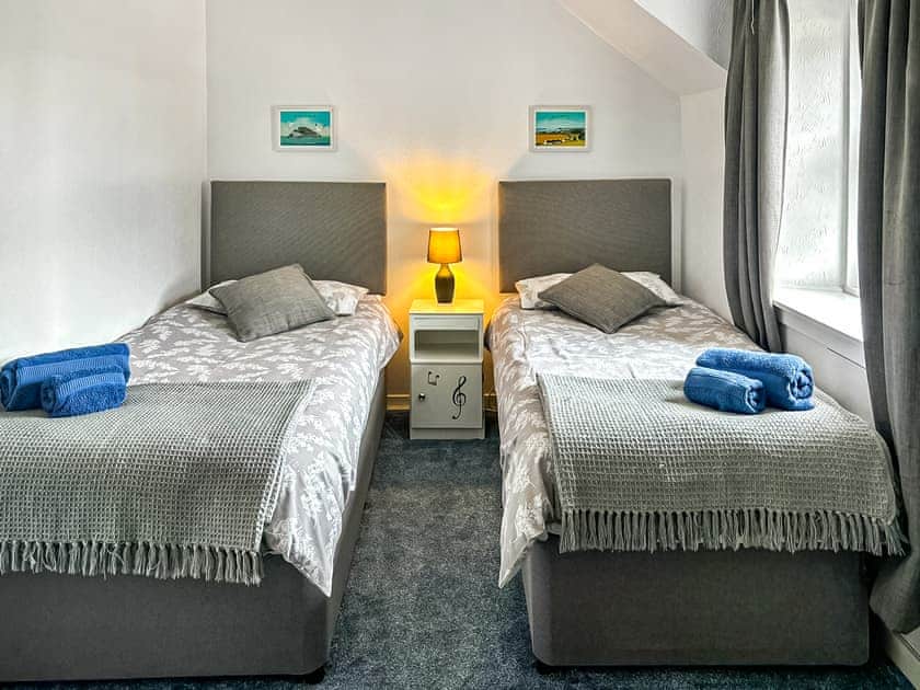 Twin bedroom | Fiddlers Rest, Ballantrae