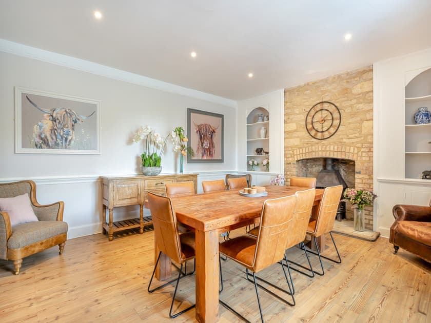 Dining room | Greenhill Farmhouse, Bletchingdon