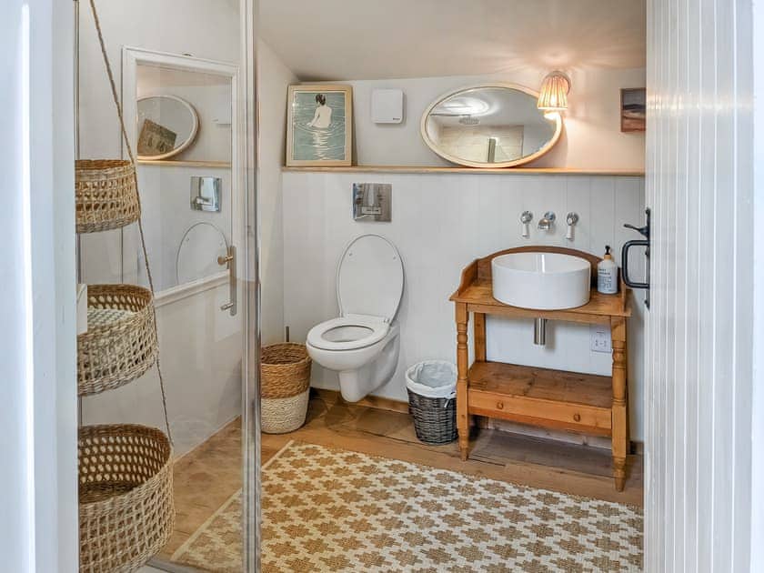 Bathroom | Studio at The Green, Shrewsbury
