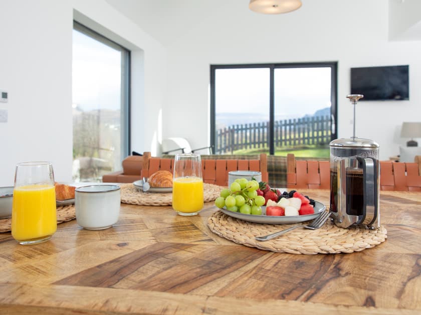 Open plan living space | Faodail, Portree, Isle of Skye