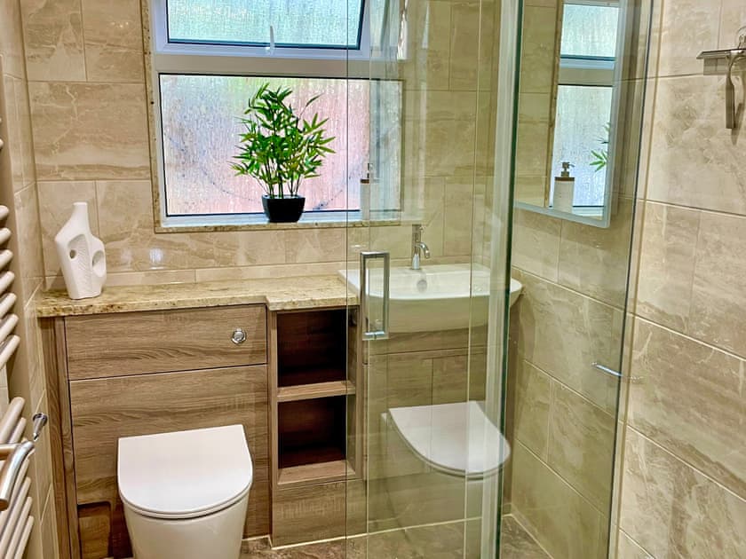 Shower room | Station View, Pickering
