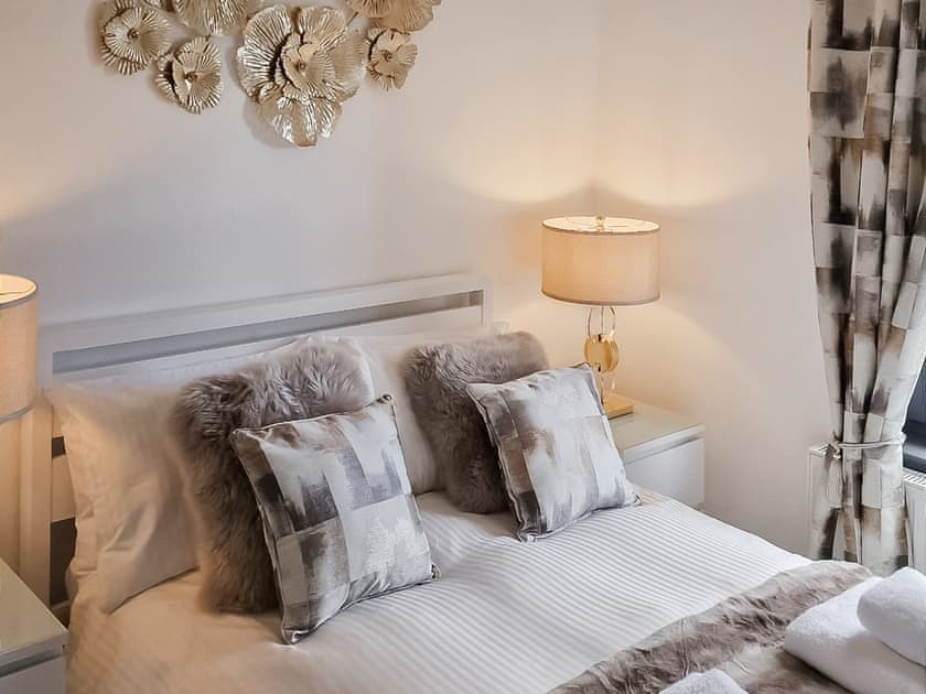 Double bedroom | Deas’ Wharf, Kirkcaldy