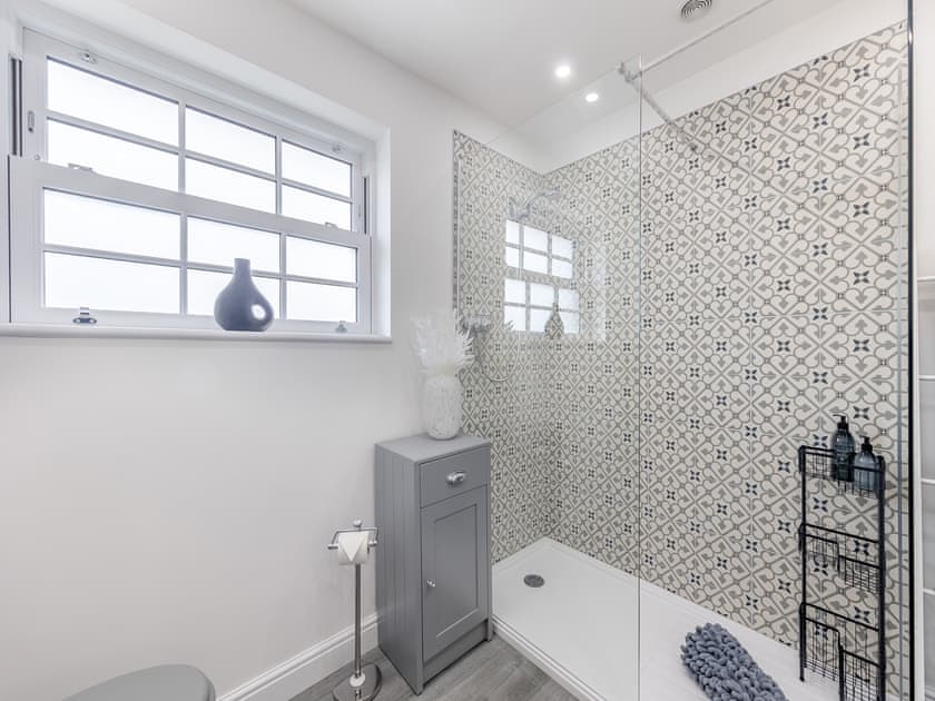 Shower room | Melin Y Wig, Brynrefail, Nr Caernarfon