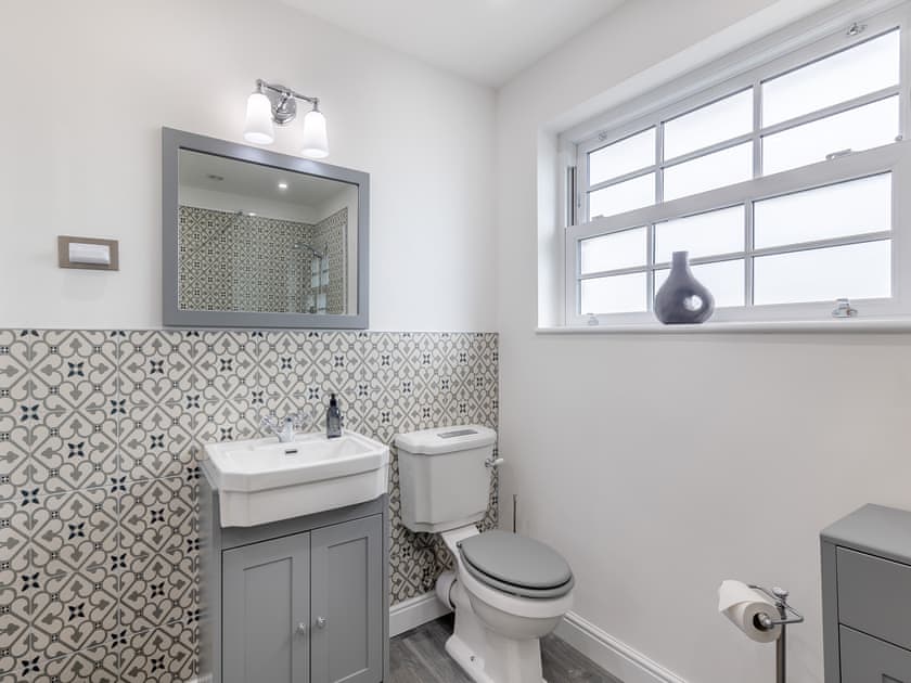 Shower room | Melin Y Wig, Brynrefail, Nr Caernarfon