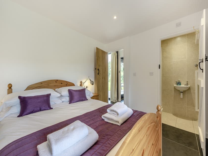 Double bedroom | Y Stabl - Cennen Cottages, Bethlehem