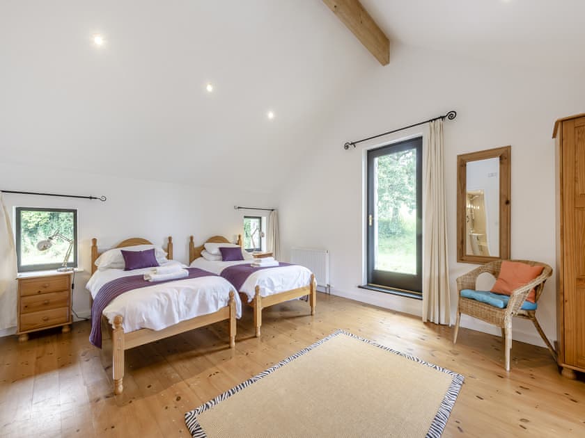 Twin bedroom | Y Stabl - Cennen Cottages, Bethlehem