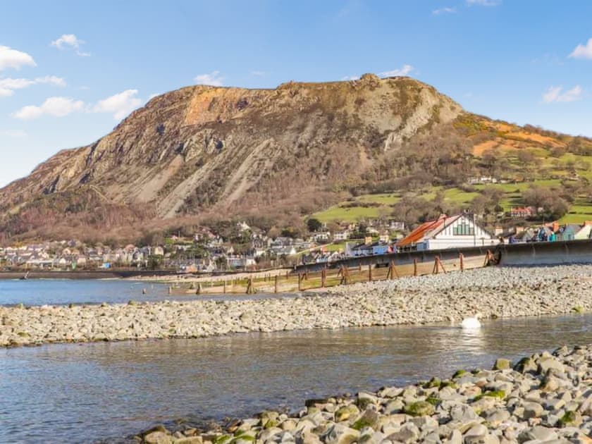 Surrounding area | 1 Bronrallt, Penmaenmawr, near Conwy