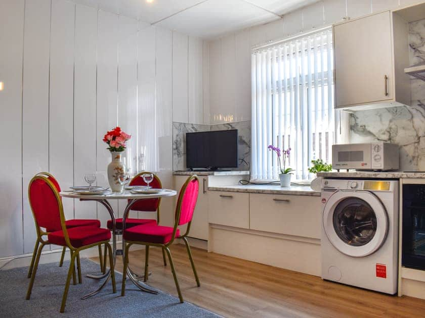 Kitchen/diner | Paradise Apartment, Saltburn-by-the-Sea