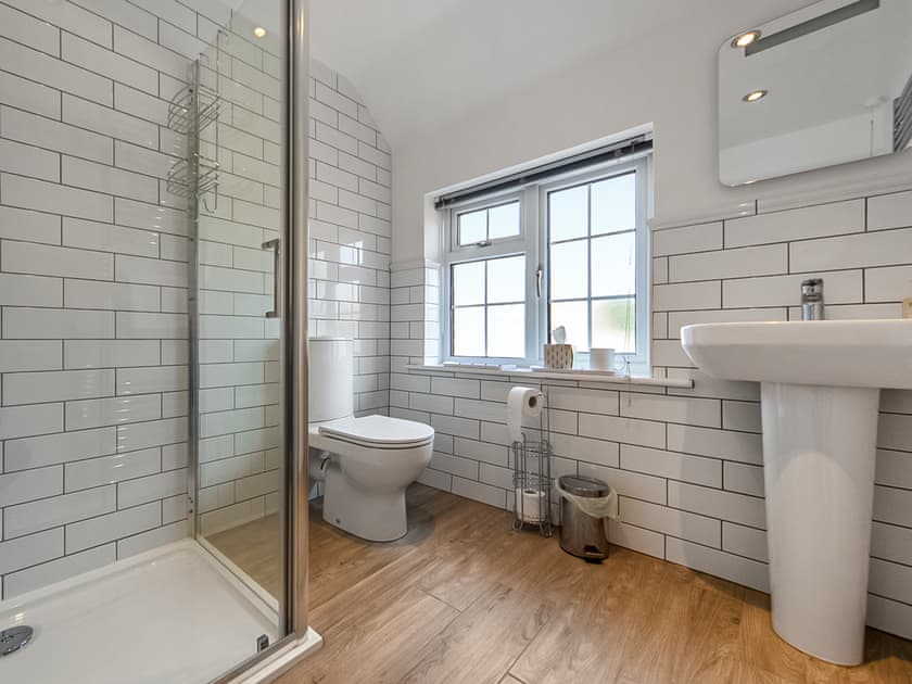 Bathroom | Holly-Garth, Helmsley