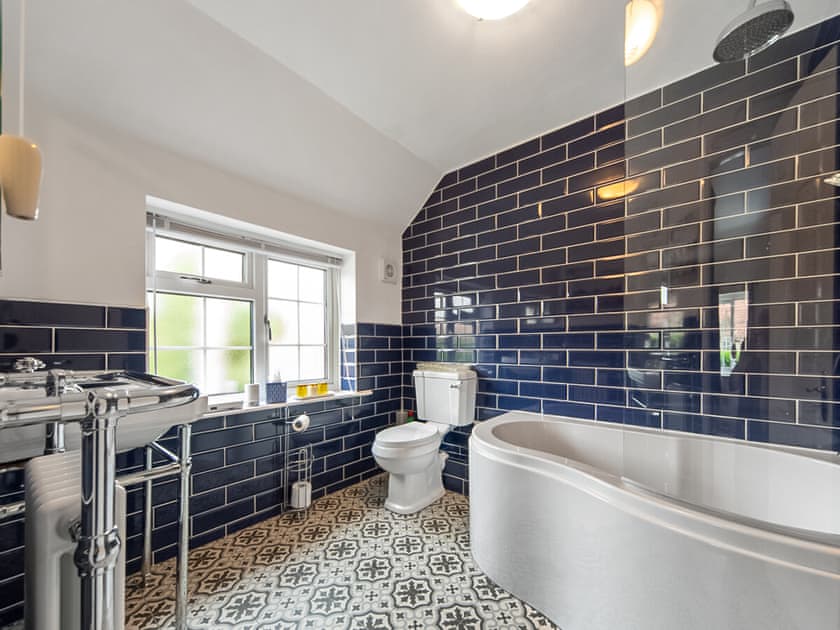 Bathroom | Holly-Garth, Helmsley
