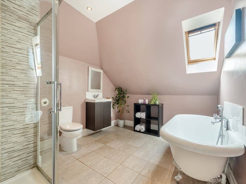 Bathroom | Chestnut Lodge, Portpatrick