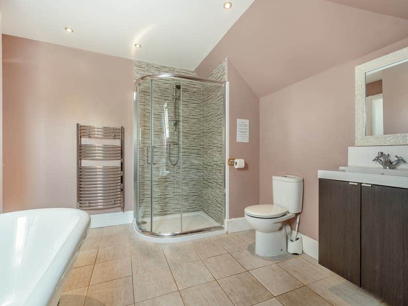 Bathroom | Chestnut Lodge, Portpatrick