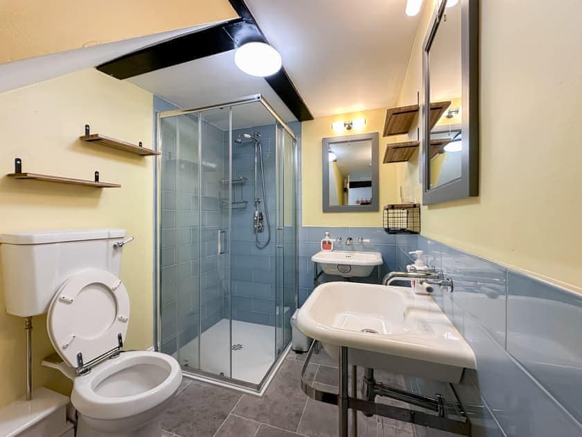Bathroom | Riverside - Town Mills, Great Torrington