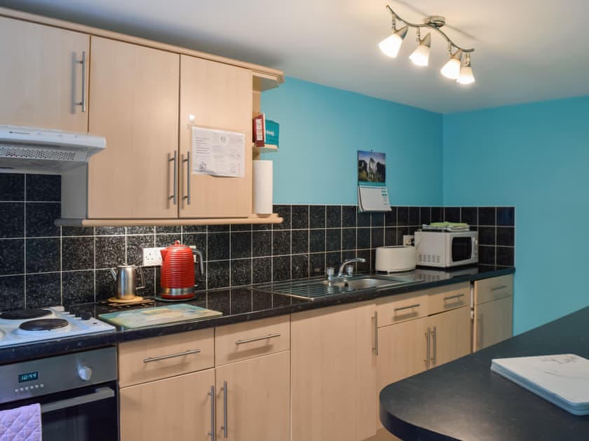 Kitchen | Forge Masters Cottage - Forge Mill Farm, Middlewich