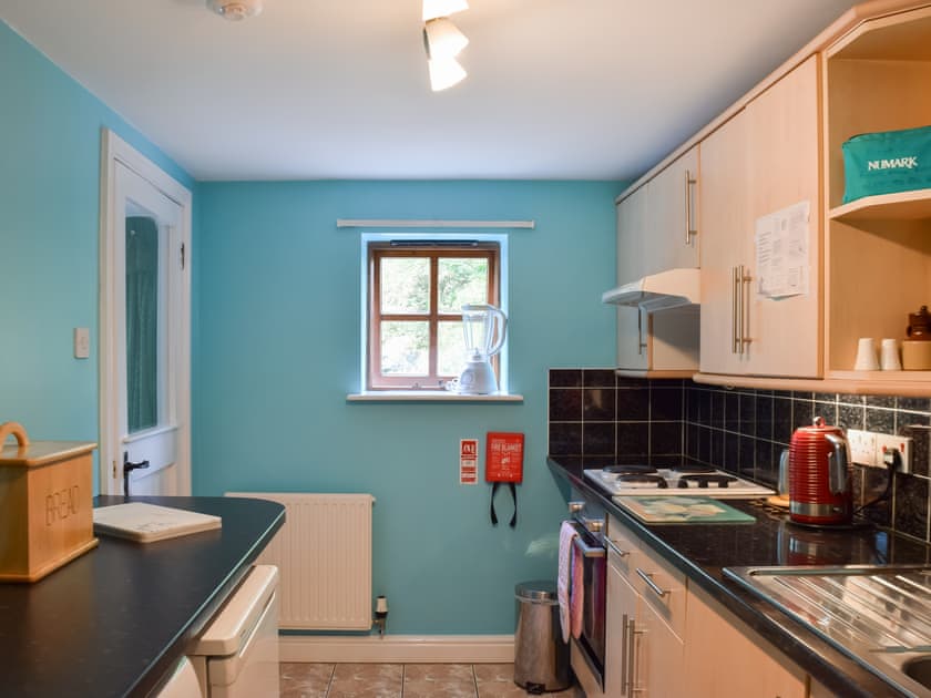 Kitchen | Forge Masters Cottage - Forge Mill Farm, Middlewich