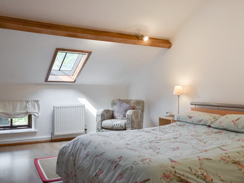 Double bedroom | Forge Masters Cottage - Forge Mill Farm, Middlewich