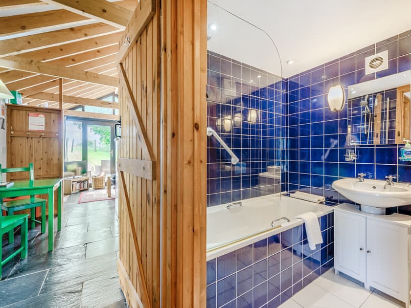 Bathroom | Y Bwthyn - Cennen Cottages at Blaenllynnant, Gwynfe, Llangadog