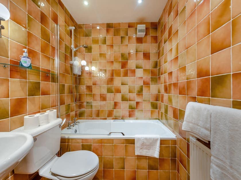 Bathroom | Ty Nant  - Cennen Cottages at Blaenllynnant, Gwynfe, Llangadog
