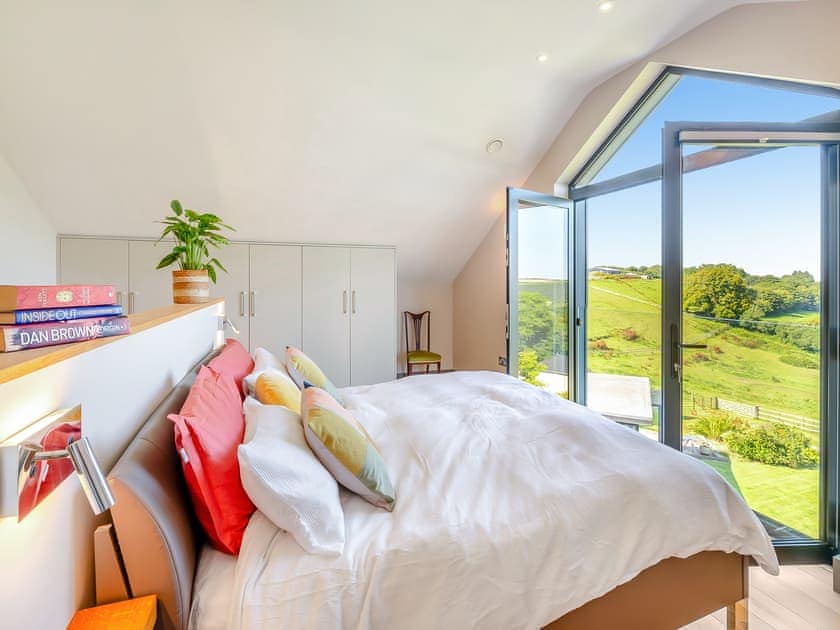 Double bedroom | Island Yard, Moreleigh