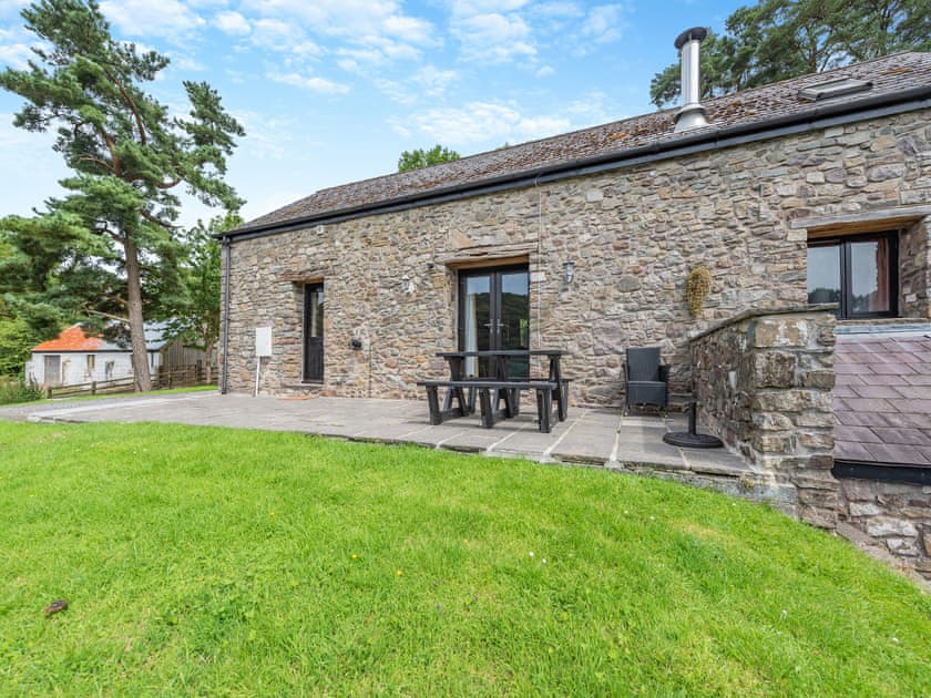 Sitting-out-area | Rhyblid Fach, Myddfai, Llandovery